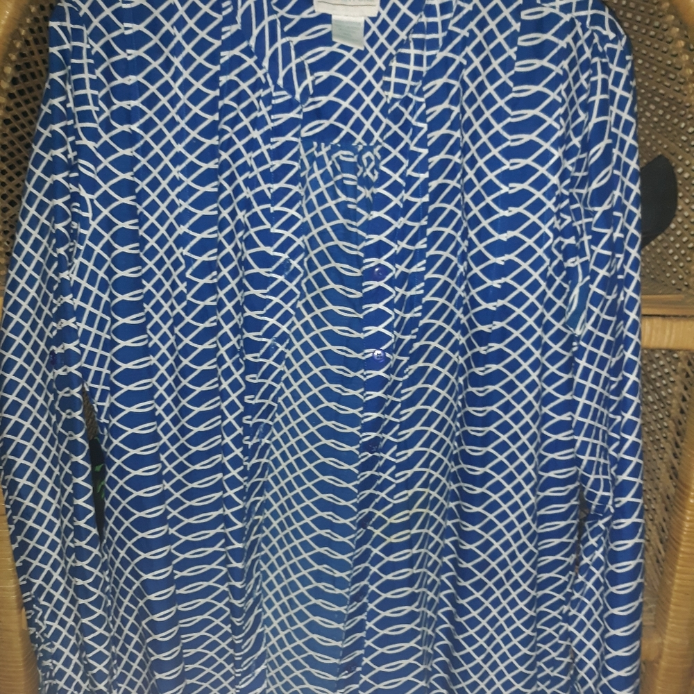 2for$10 long sleeve company One blue & white button Med. - Picture 2 of 8